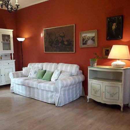 Alle Preci Country House Santa Restituta 외부 사진