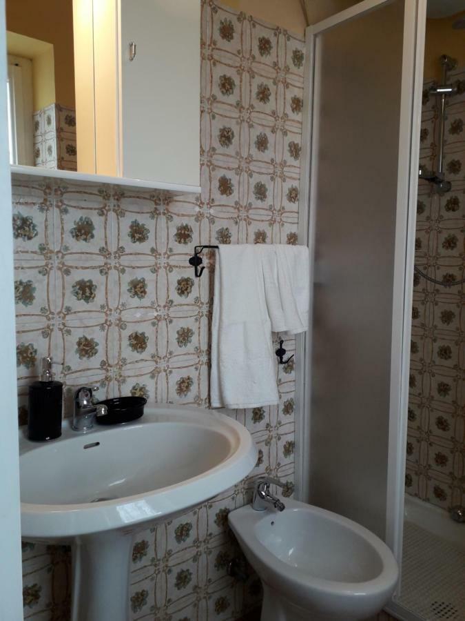 Alle Preci Country House Santa Restituta 외부 사진