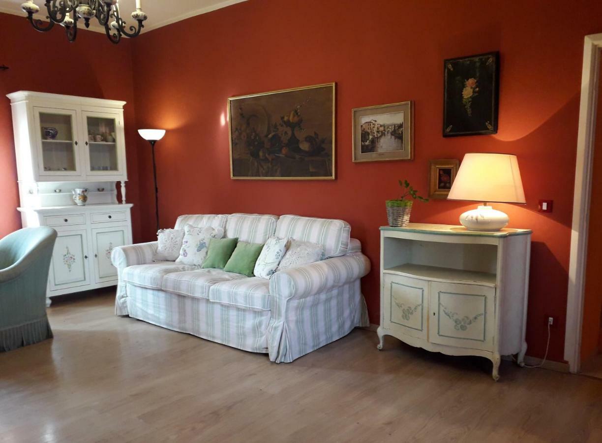 Alle Preci Country House Santa Restituta 외부 사진