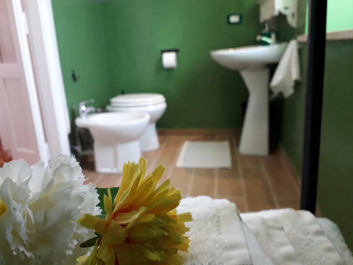 Alle Preci Country House Santa Restituta 외부 사진