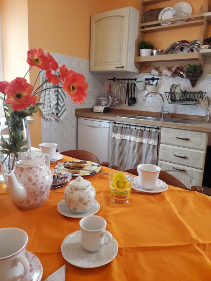 Alle Preci Country House Santa Restituta 외부 사진